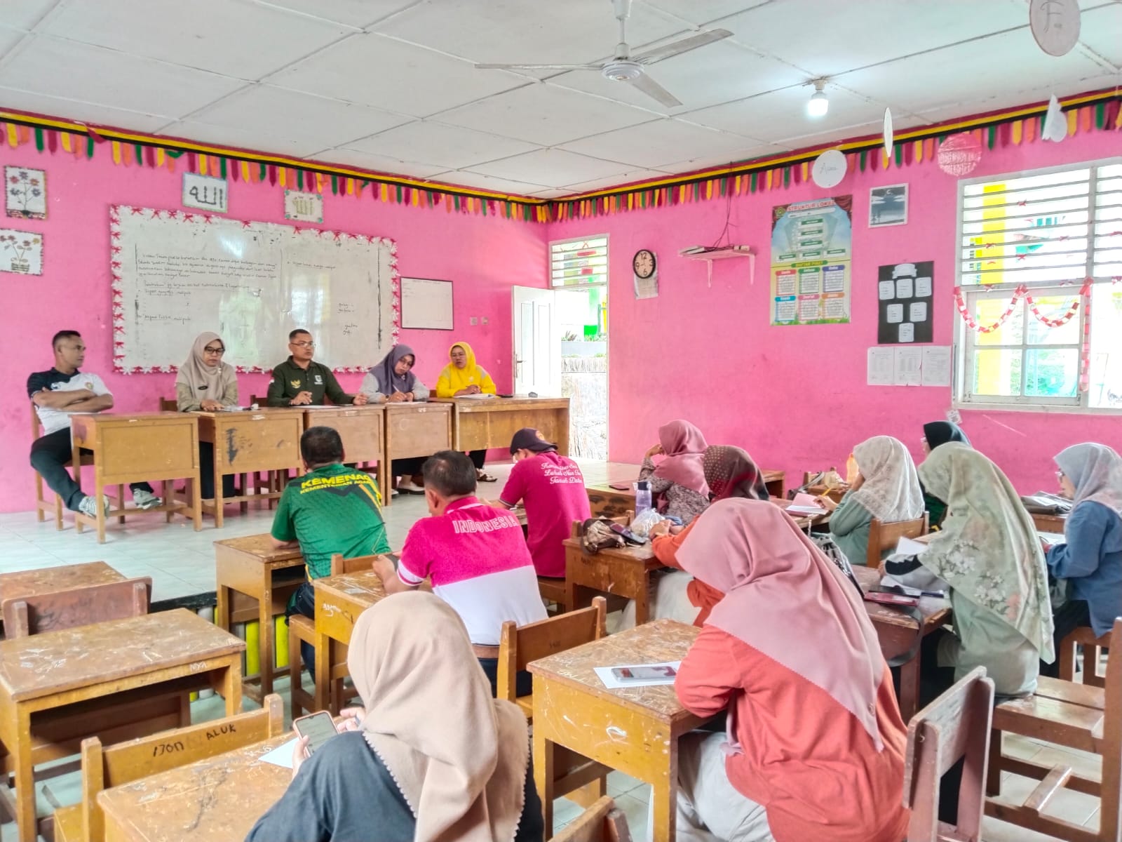 Sambut Ramadhan 1447 H, MTsN 15 Tanah Datar Gelar Rapat Persiapan Strategis dan Aksi Nyata.