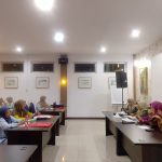 Fitri Evalius, S. Pd Kepala Madrasah Berikan Pendalaman Materi Kokurikuler Pada Lokakarya MTsN 15 Tanah Datar