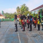 Semangat Hari Keempat MATAMUDA: Siswa Baru MTsN 15 Tanah Datar Mantapkan Adaptasi Kedisiplinan Baris – Berbaris.