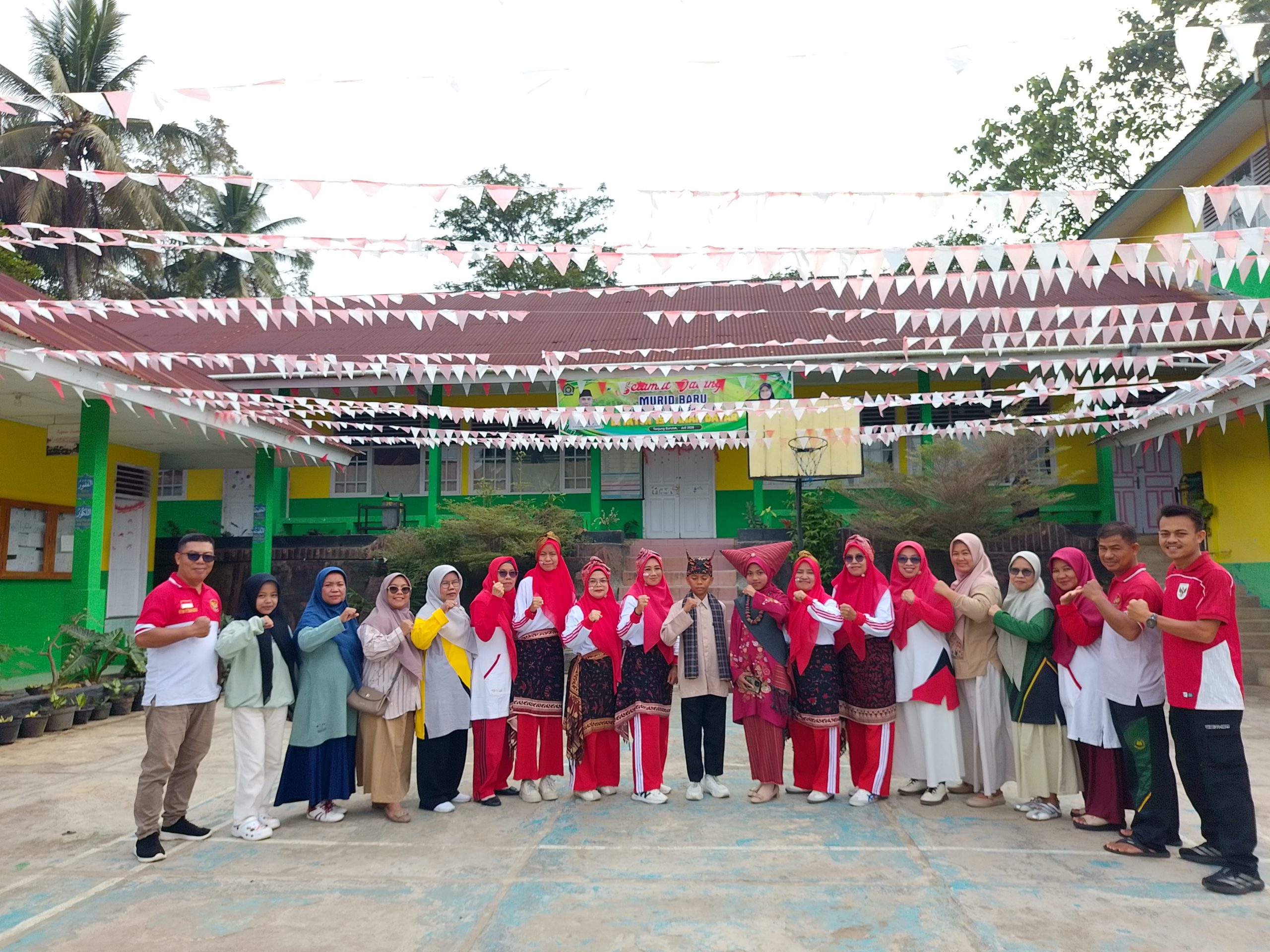MTsN 15 Tanah Datar Siap Sukseskan Peringatan HUT RI ke-81 Kecamatan Tanjung Emas